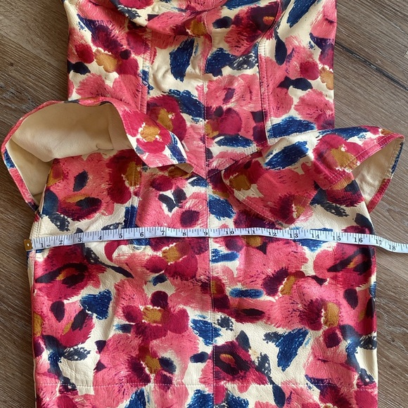 Isabel Marant leather mini dresss - Picture 4 of 10